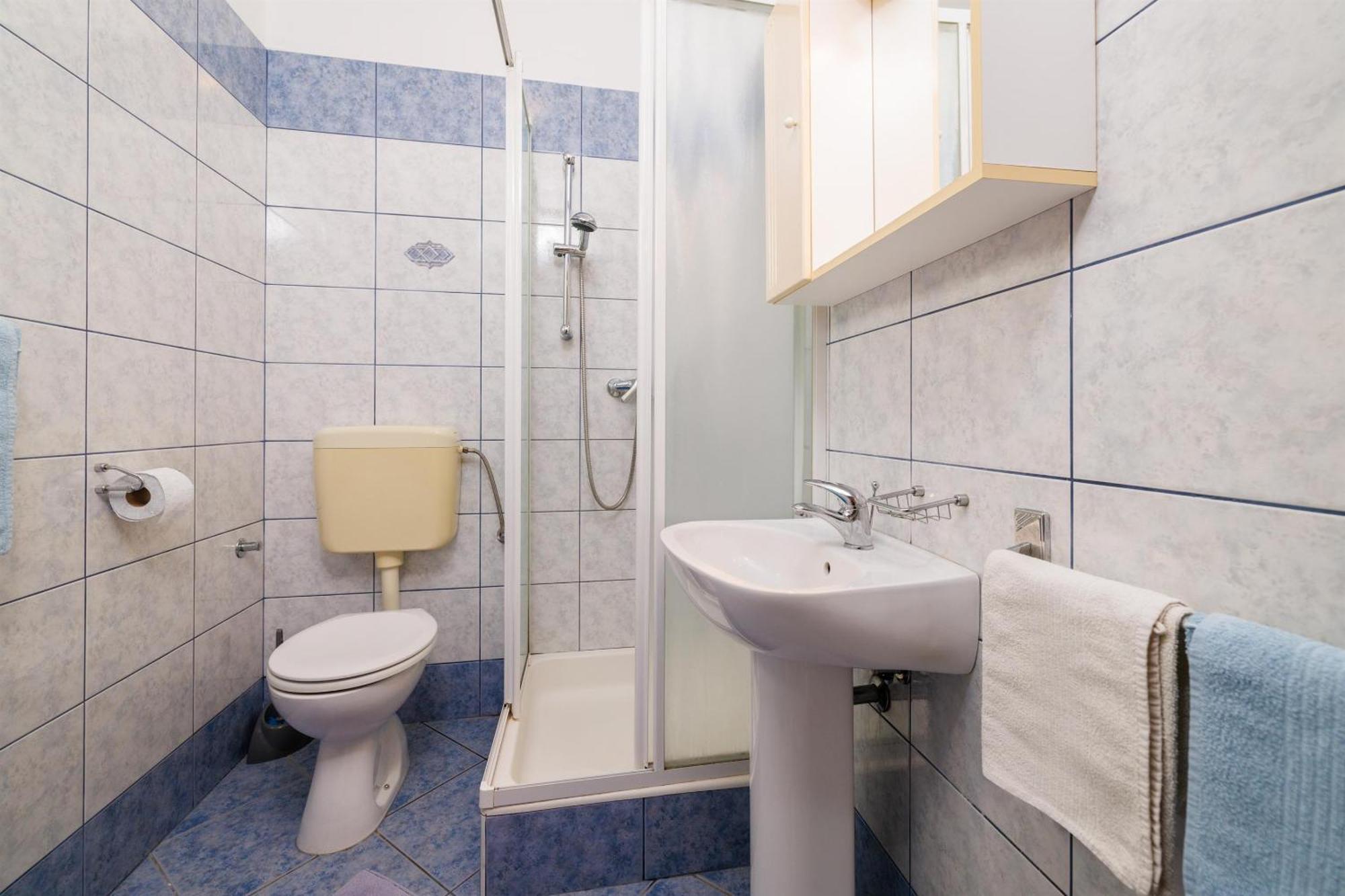 Apartment Julija Повиле Экстерьер фото