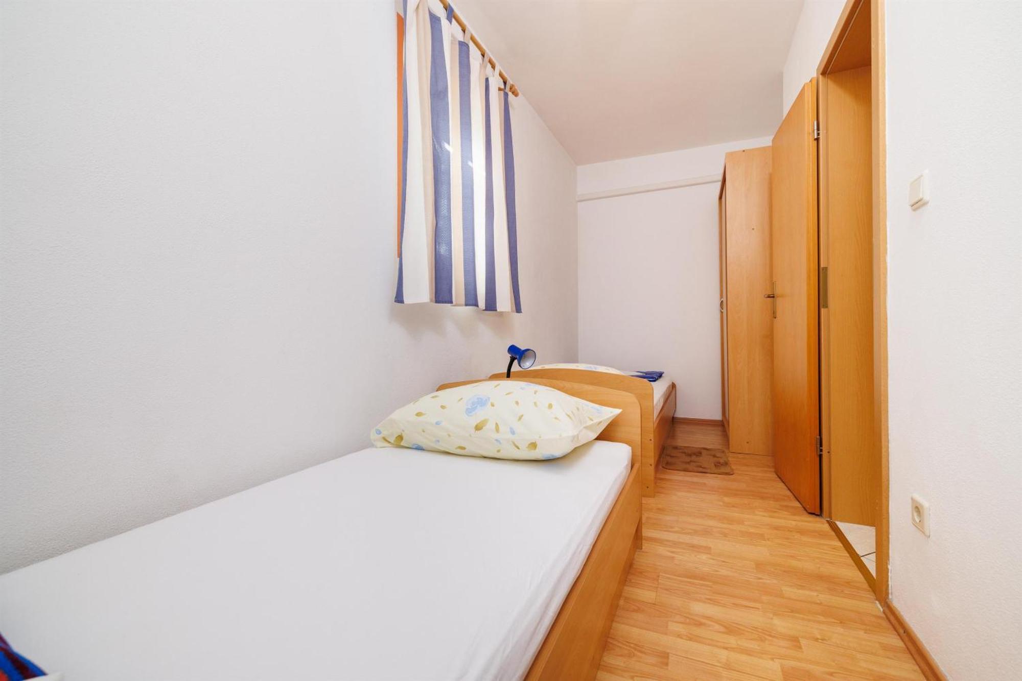 Apartment Julija Повиле Экстерьер фото