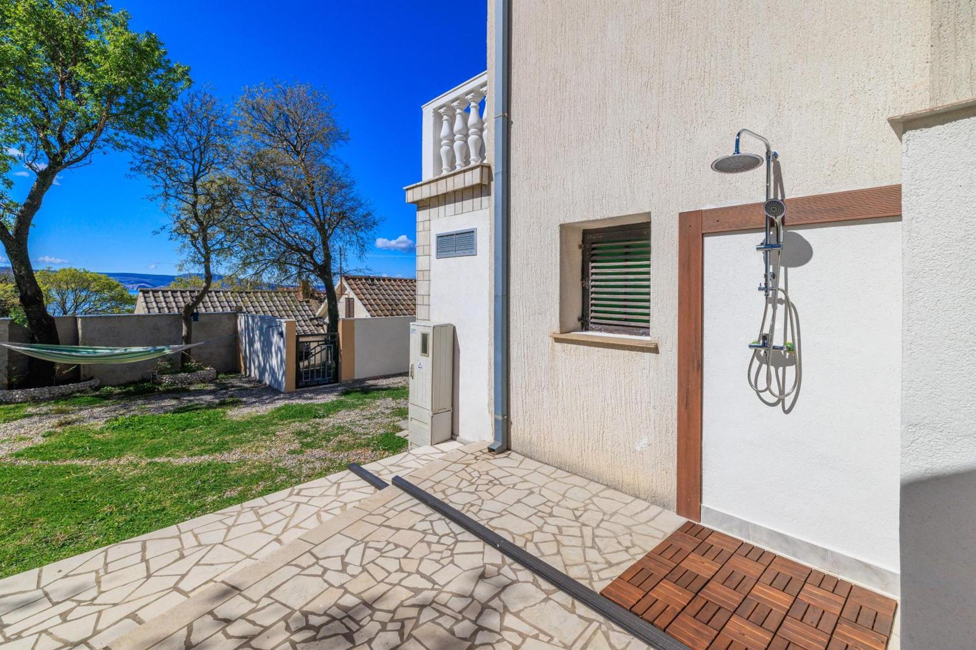 Apartment Julija Повиле Экстерьер фото