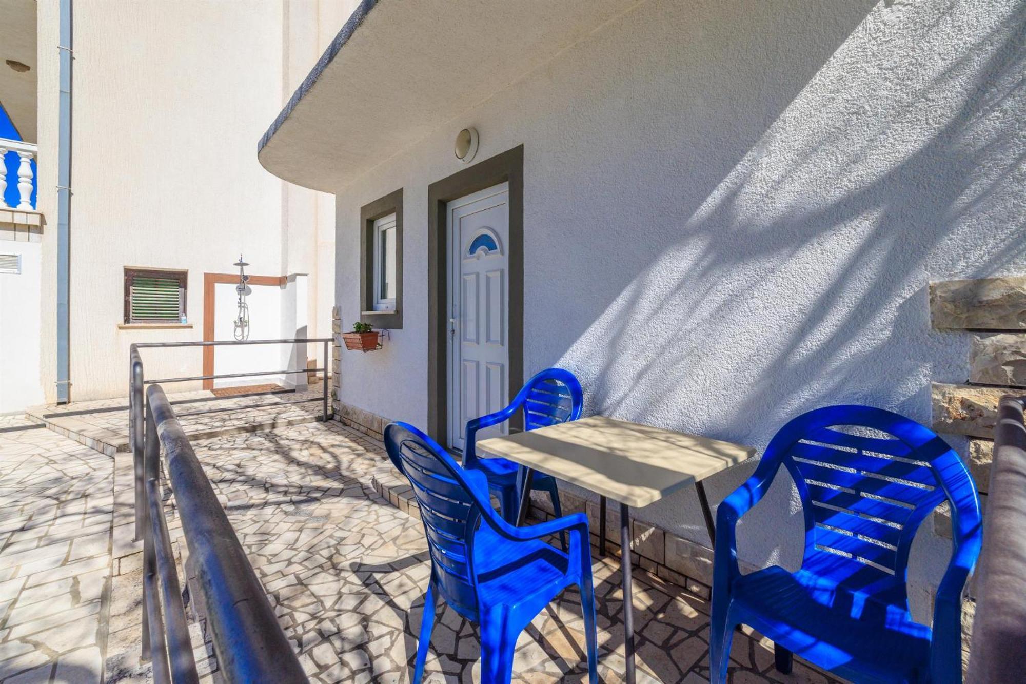Apartment Julija Повиле Экстерьер фото